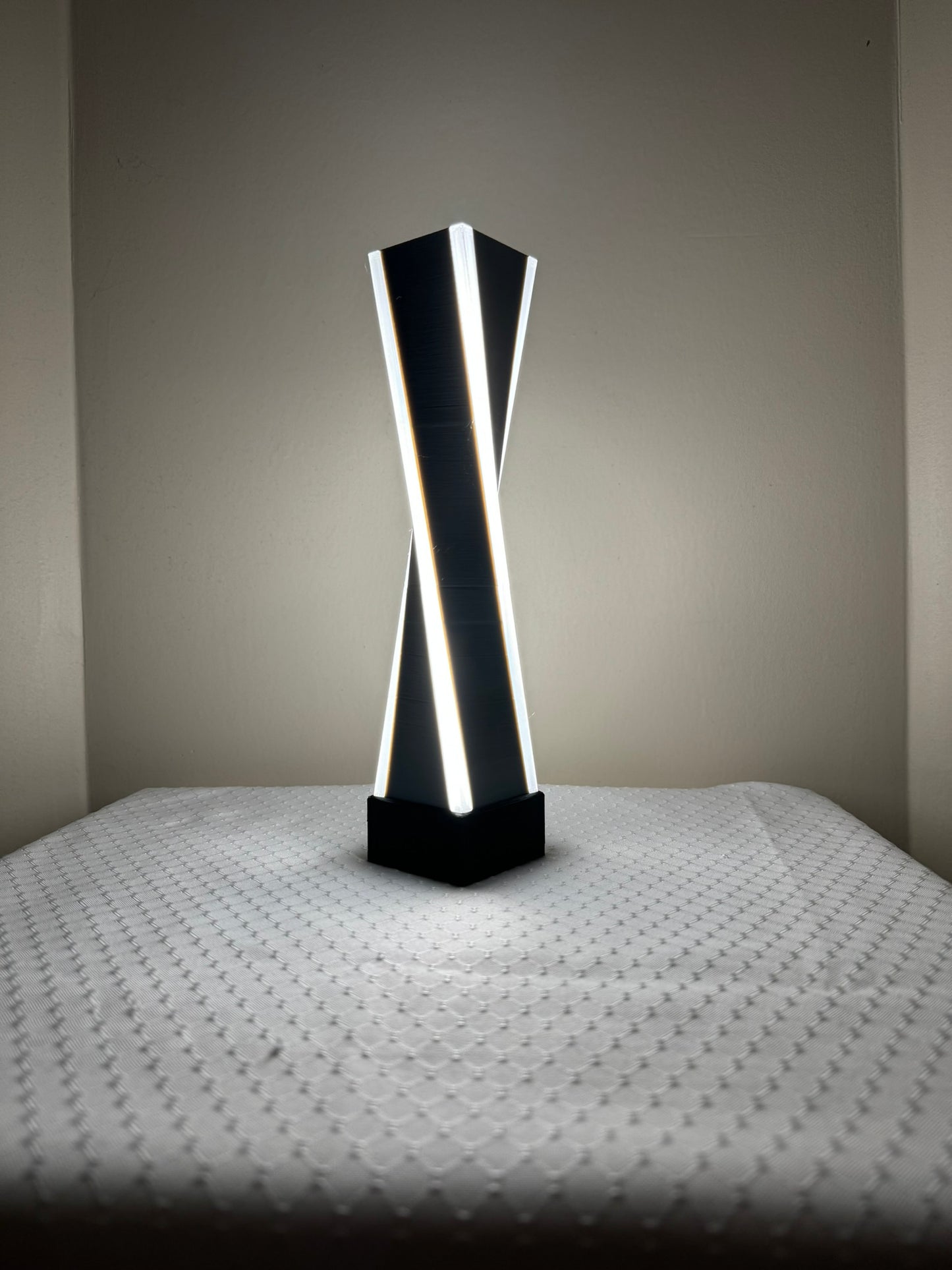 Unique Abstract Modern Table Lamp Sculpture 3D Print