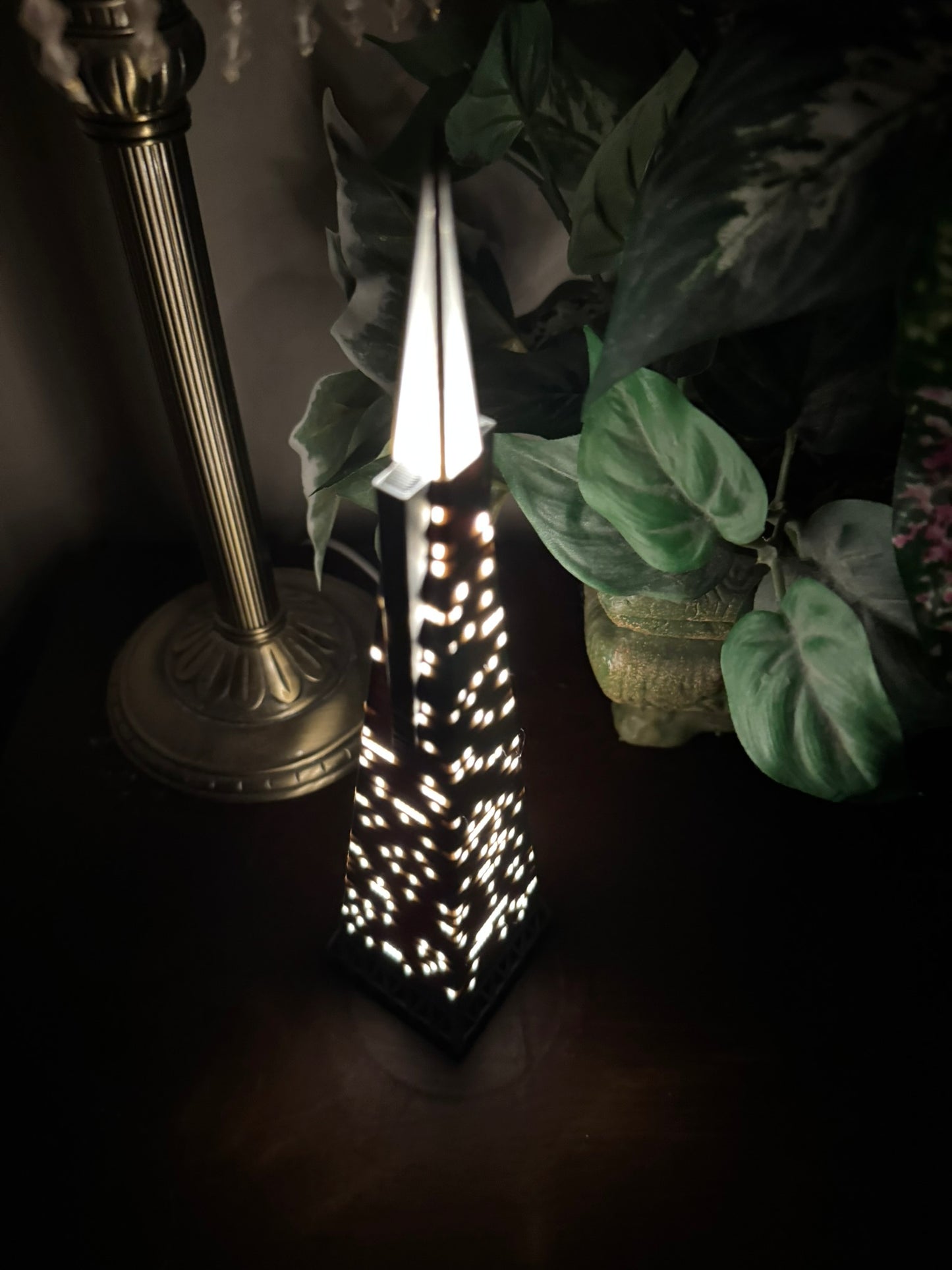 Transamerica Pyramid Light Up Model- 3D Printed